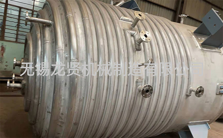 選擇半圓管生產廠家需考慮什么？